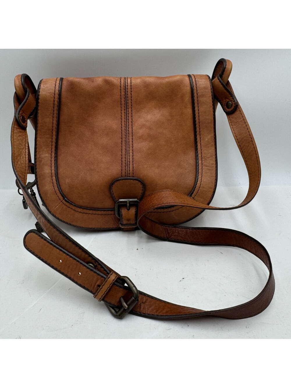 Fossil Womens Handbag Brown Leather Inner Pockets Adjustable Strap Crossbody Bag